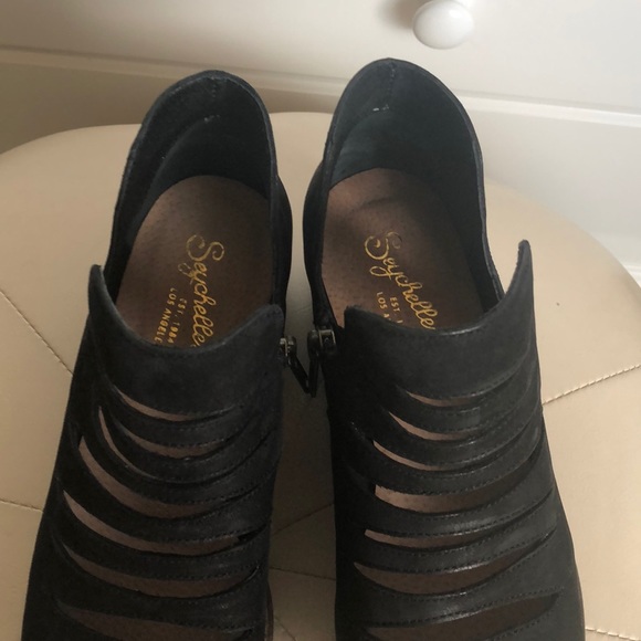 Booties - Picture 2 of 5